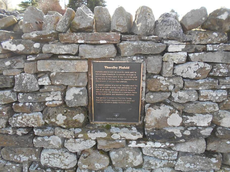 The Granary, Old Corn Mill, Yorkshire Dales Apartment West Burton Екстериор снимка