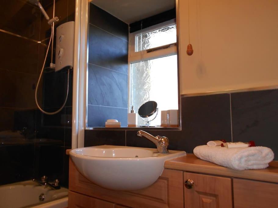 The Granary, Old Corn Mill, Yorkshire Dales Apartment West Burton Екстериор снимка